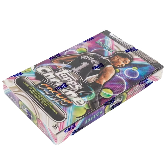 2023-24 Topps Cosmic Chrome Basketball Hobby Box med NBA-samlarbilder i premium design.