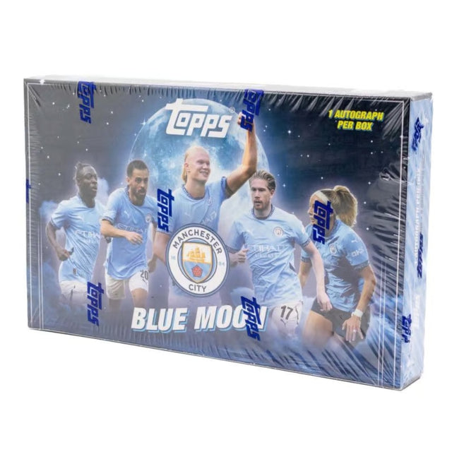 2024-25 Topps Manchester City Blue Moon fotbollskort Hobby Box med officiell klubbdesign och samlarbilder.